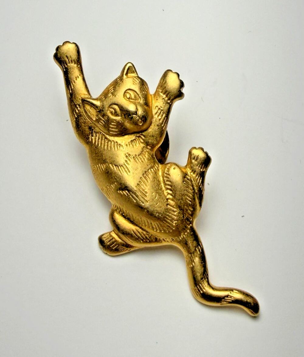 Vintage Jonette Jewelry Climbing Cat Pin From 1988